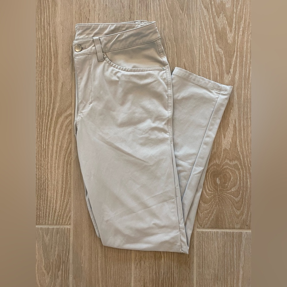 Lululemon ABC Slim Pant size 31 x 30L in like new condition!